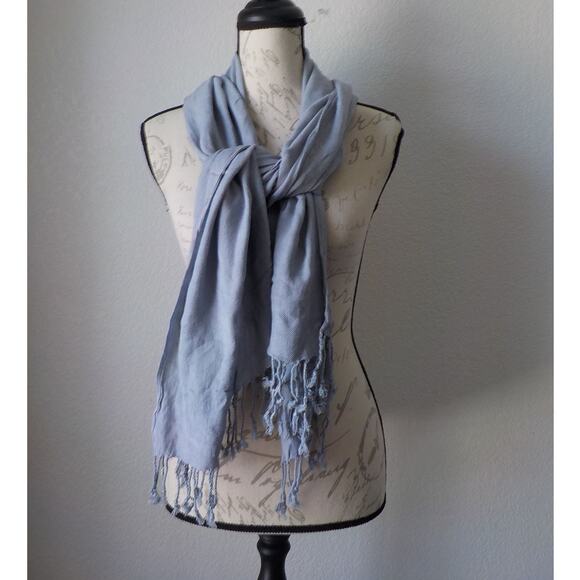 Classic Basic Gray Wrap Scarf Rayon 28x67" Office Preppy College - Picture 2 of 3